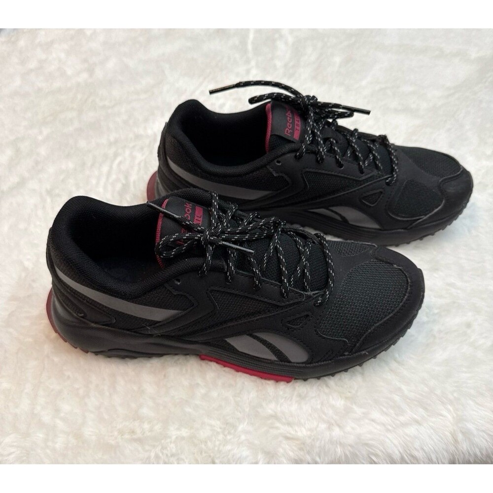 Reebox Lavante Terrain women’s size 7 trail sneakers
